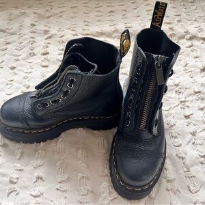 Dr Martens Sinclair Milled Napa Boots - Women’s 38